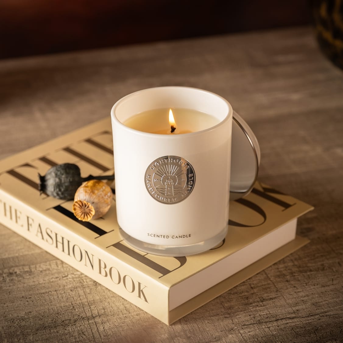 Geurkaars in wit glas, White edition